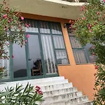Montagna Hostel, Motel And Campsite